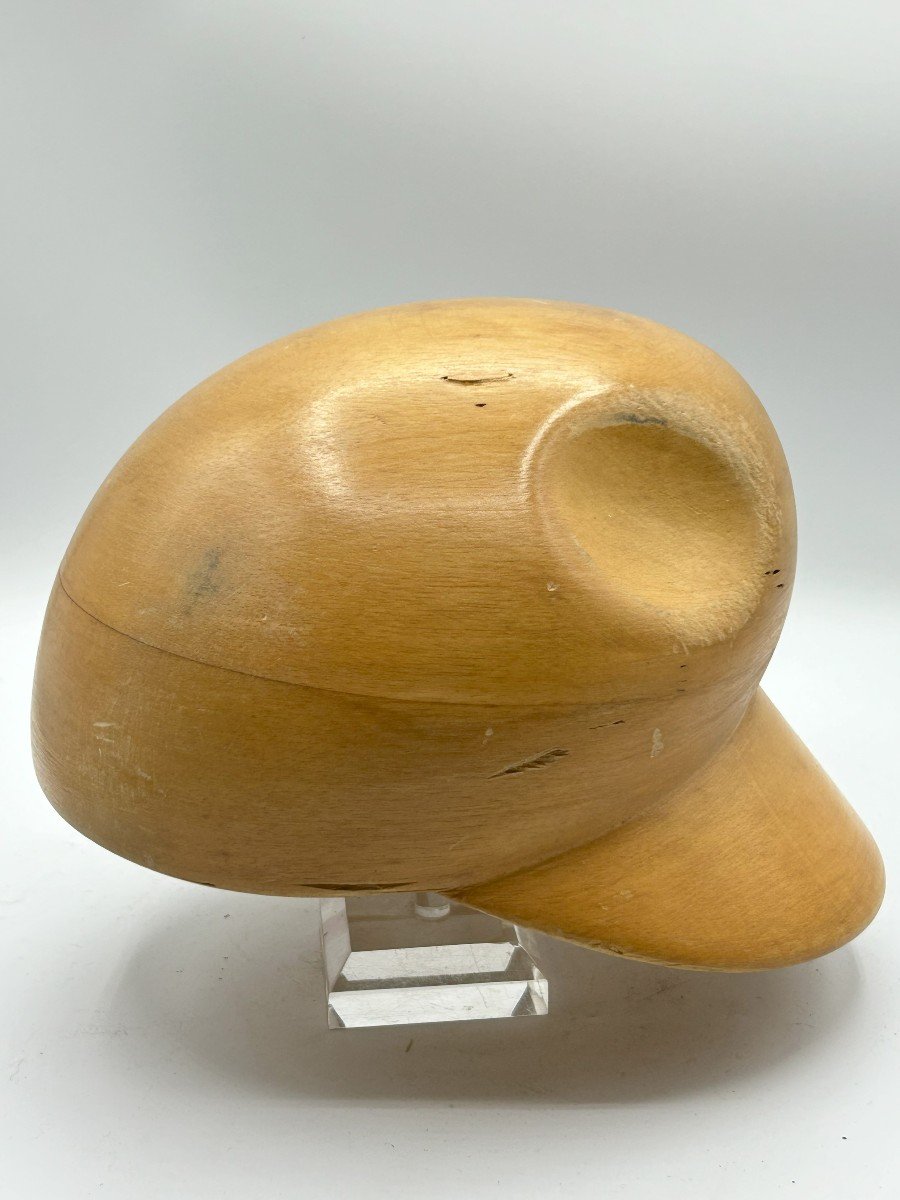 Wooden Sculpture-photo-1