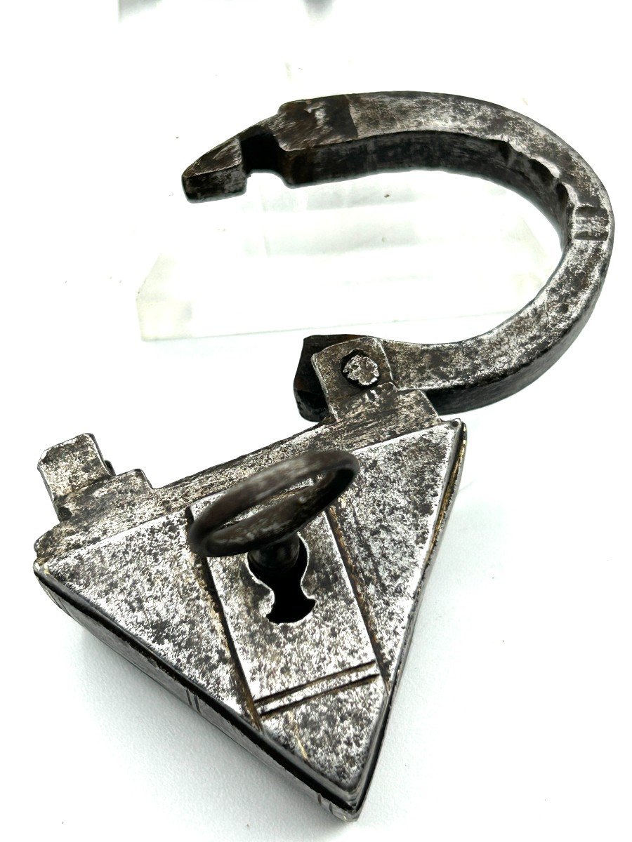 Iron Padlock Forged-photo-1