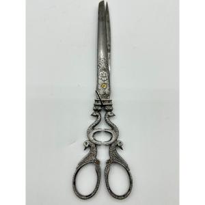 Iron Scissors