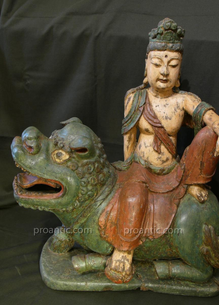 Wood Sculpture Of Avalokitesvara Sitting On The Lion. China, 17 Century-photo-2