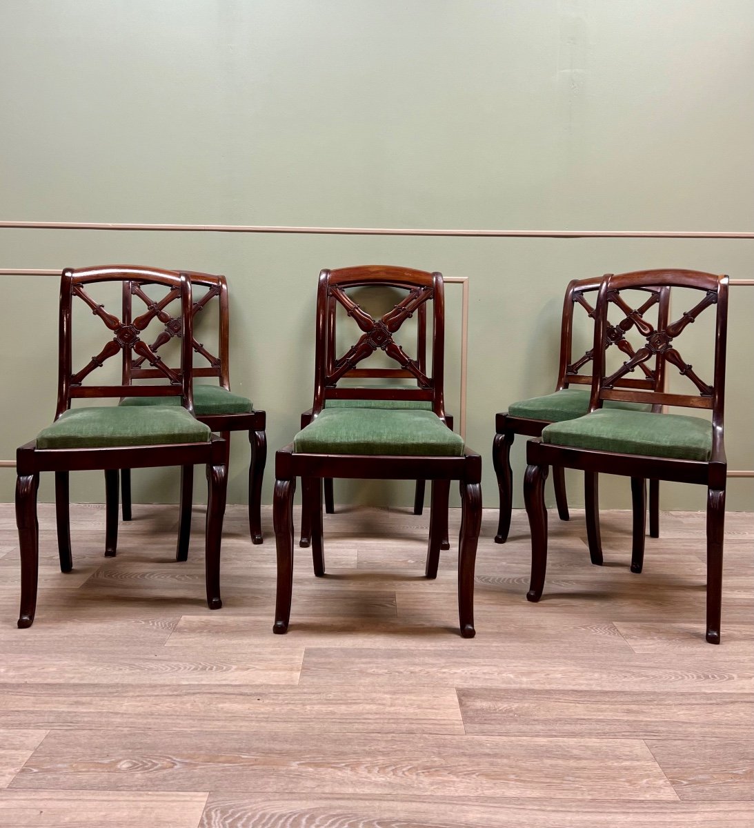 Beautiful Suite Of Six Restoration Period Mahogany Chairs With Cross Backs 19th Century