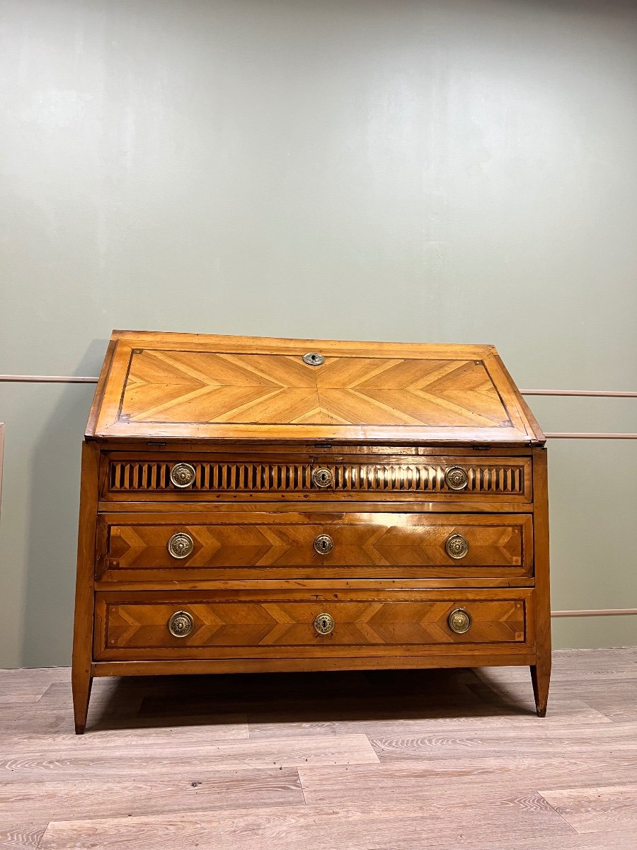 Commode Scribanne En Marqueterie et noyer D’époque Louis XVI XVIII Eme Siècle 