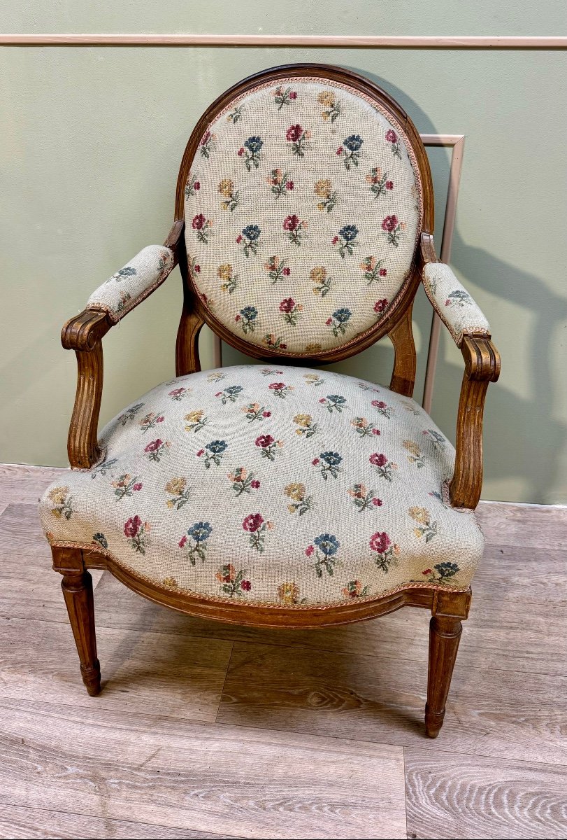 Fauteuil médaillon En Bois Naturel D’époque Louis XVI XVIII Eme Siècle -photo-3