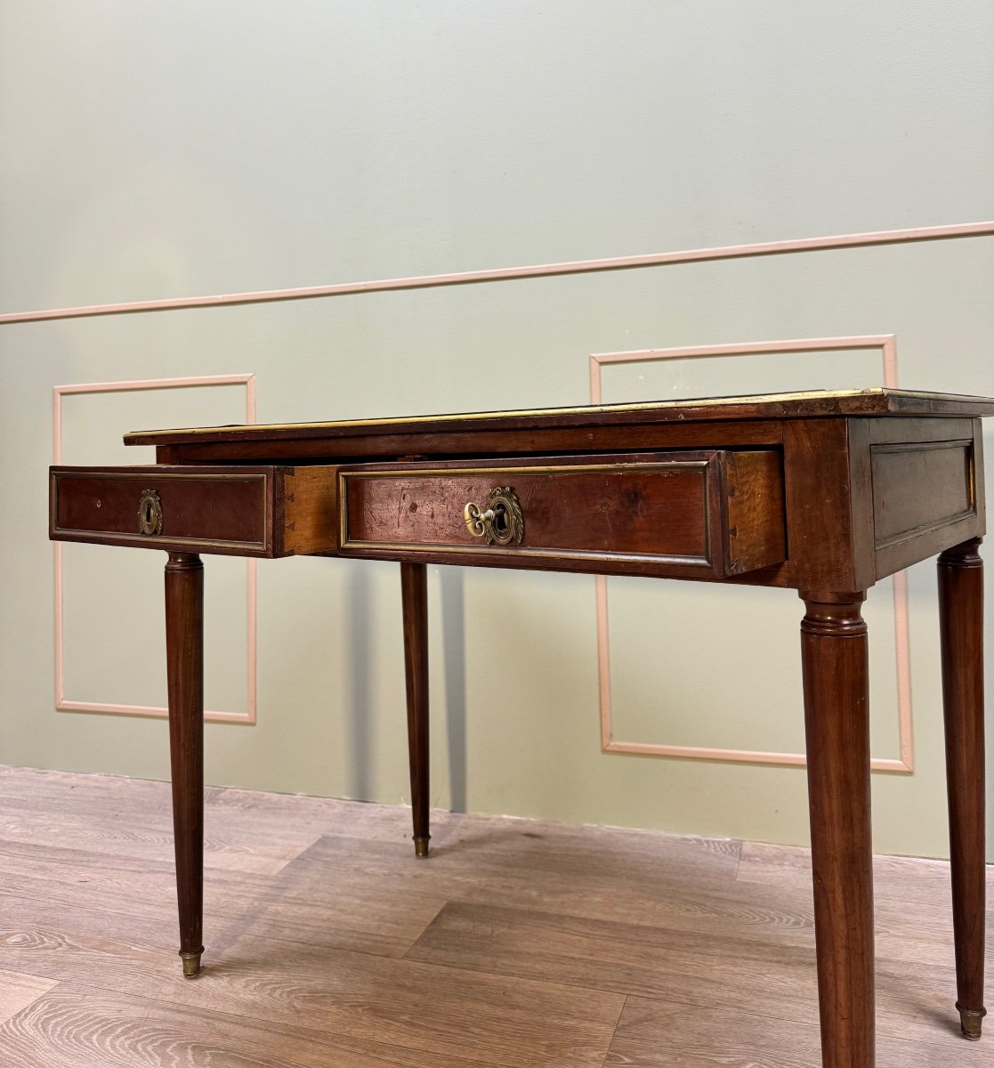 Flat Mahogany Desk From Directoire Period XVIII Eme Century -photo-3