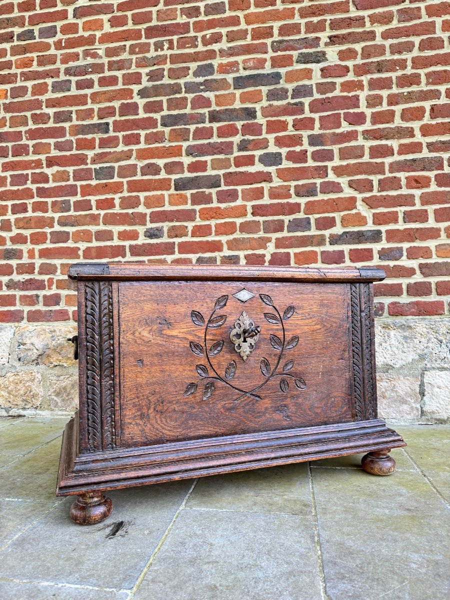 Chest In High Period Oak From XVII Eme Century -photo-2