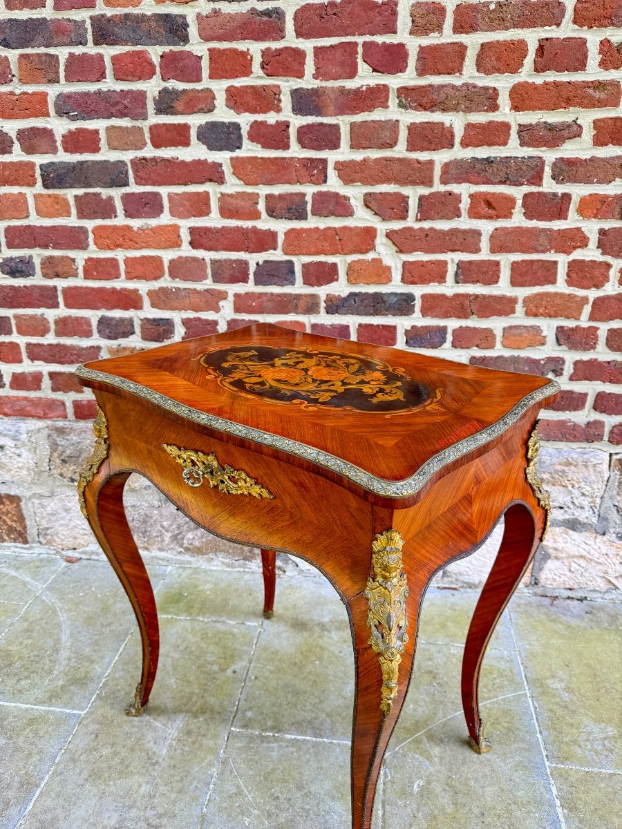 Table A Ouvrage, Coiffeuse En Marqueterie De Style Louis XV D’époque Napoléon III 