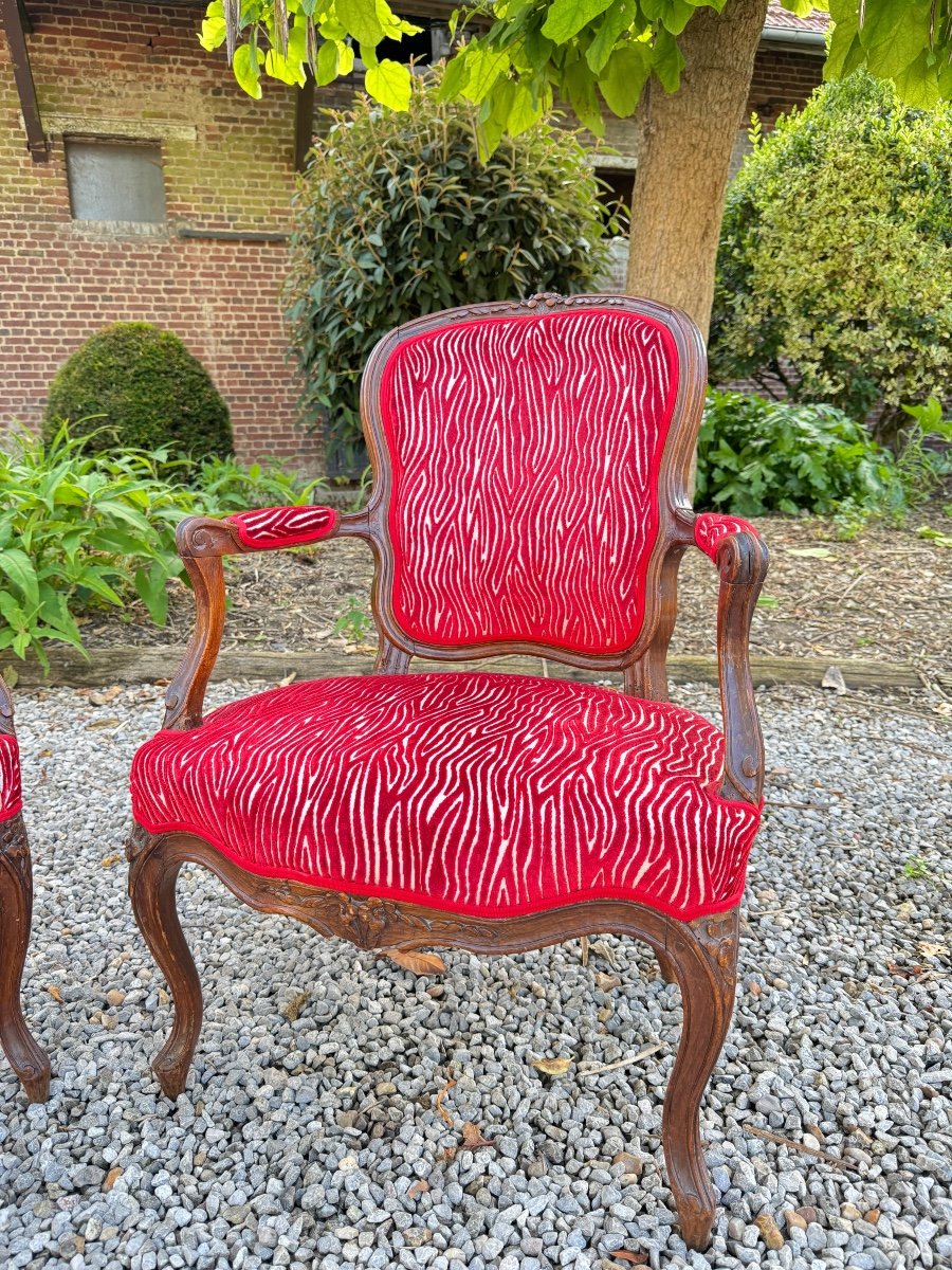 Amand Henri Pair Of Cabriolet Armchairs In Stamped Beech, Louis XV Period -photo-1