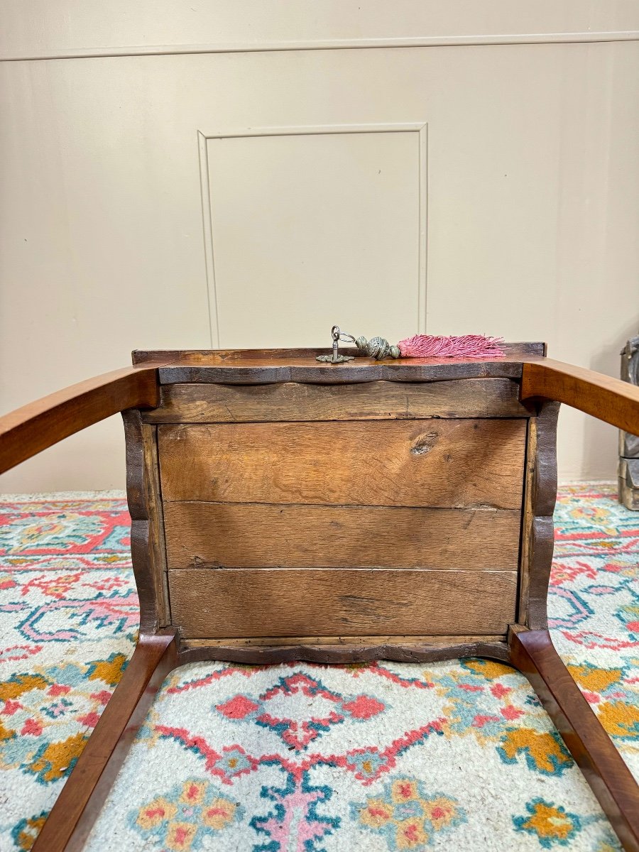 Louis XV Period Marquetry Flying Table, 18th Century -photo-2