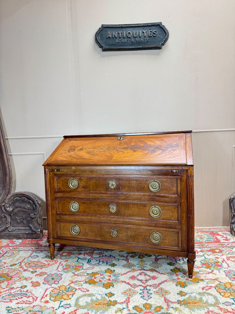 Bureau De Pente Formant Commode En Acajou De Style Louis XVI XIX Eme Siècle 