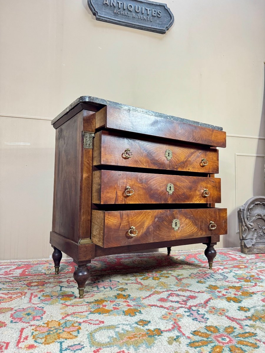 19th Century Restoration Period Flamed Mahogany Chest Of Drawers -photo-1