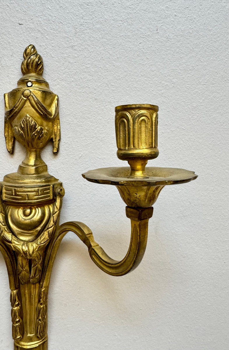 Pair Of Louis XVI Period Gilt And Chiseled Bronze Sconces, 18th Century -photo-1