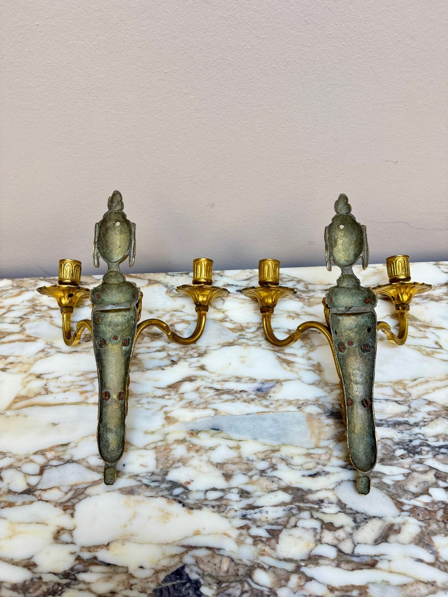 Pair Of Louis XVI Period Gilt And Chiseled Bronze Sconces, 18th Century -photo-5