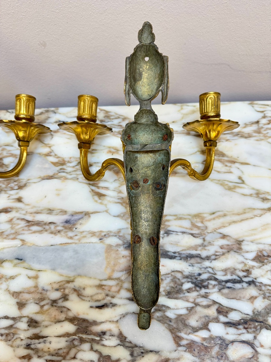 Pair Of Louis XVI Period Gilt And Chiseled Bronze Sconces, 18th Century -photo-6