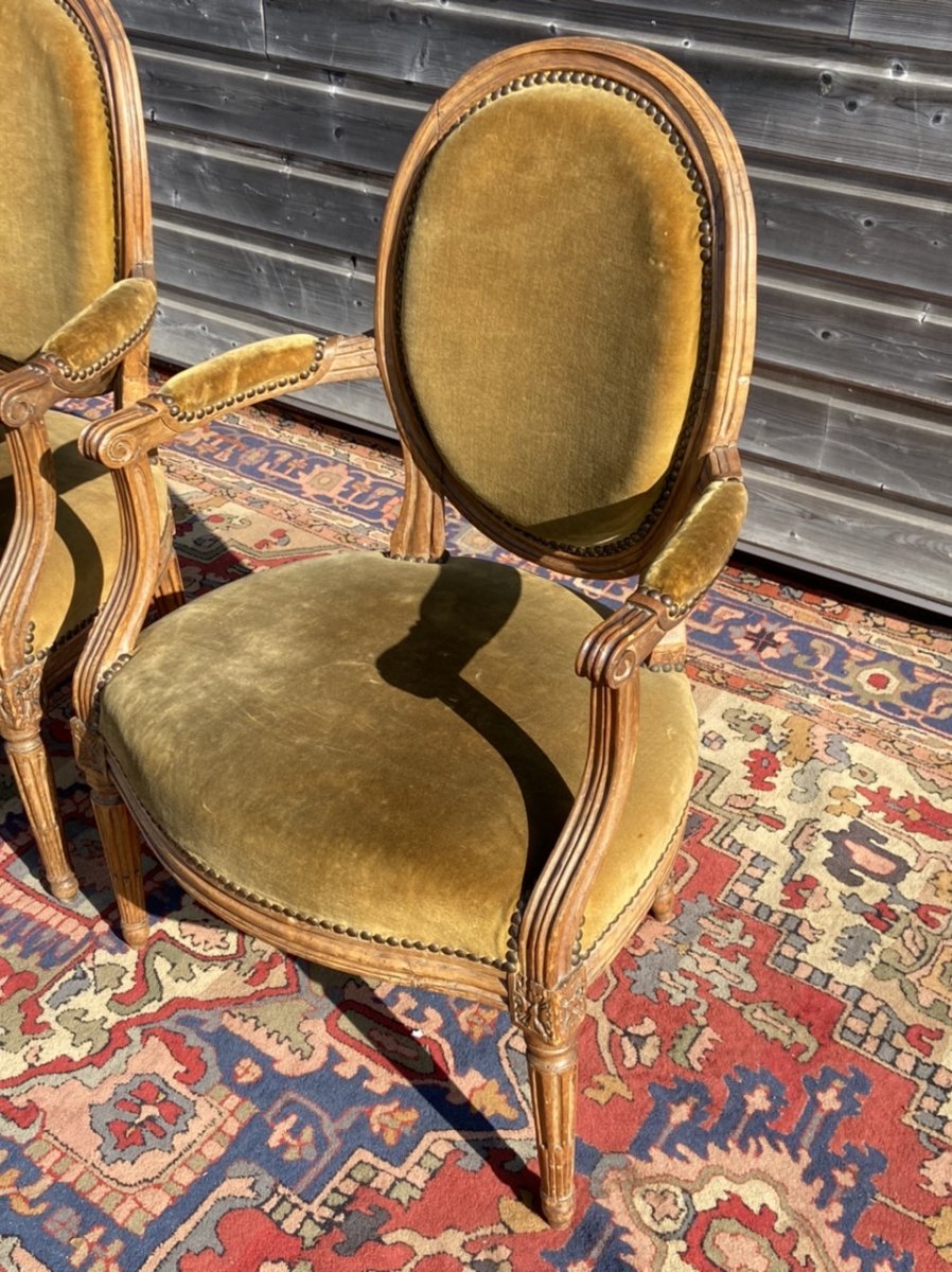 Paire De Fauteuils Médaillon D’époque Louis XVI -photo-3