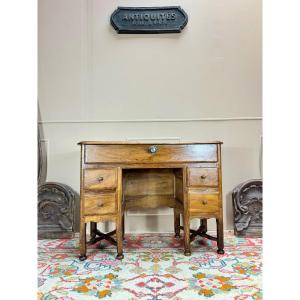 Mazarin Desk In Walnut And Oak From The Louis XIV Period, 18th Century 