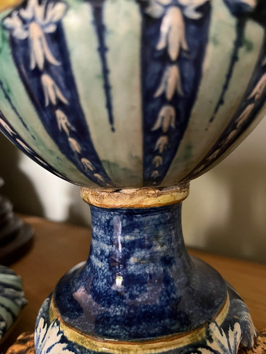 Pair Of Large 19th Century Italian Majolica Covered Pot Vases -photo-3