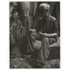 Photographie Argentique Originale - Ossip Zadkine Dans Son Atelier Dans Le Lot - Circa 1950