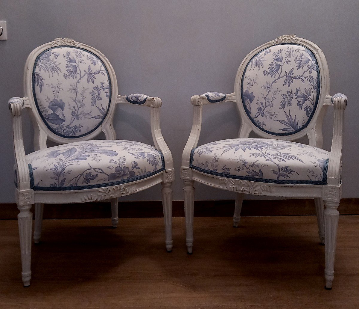 Paire De Fauteuils époque Louis XVI