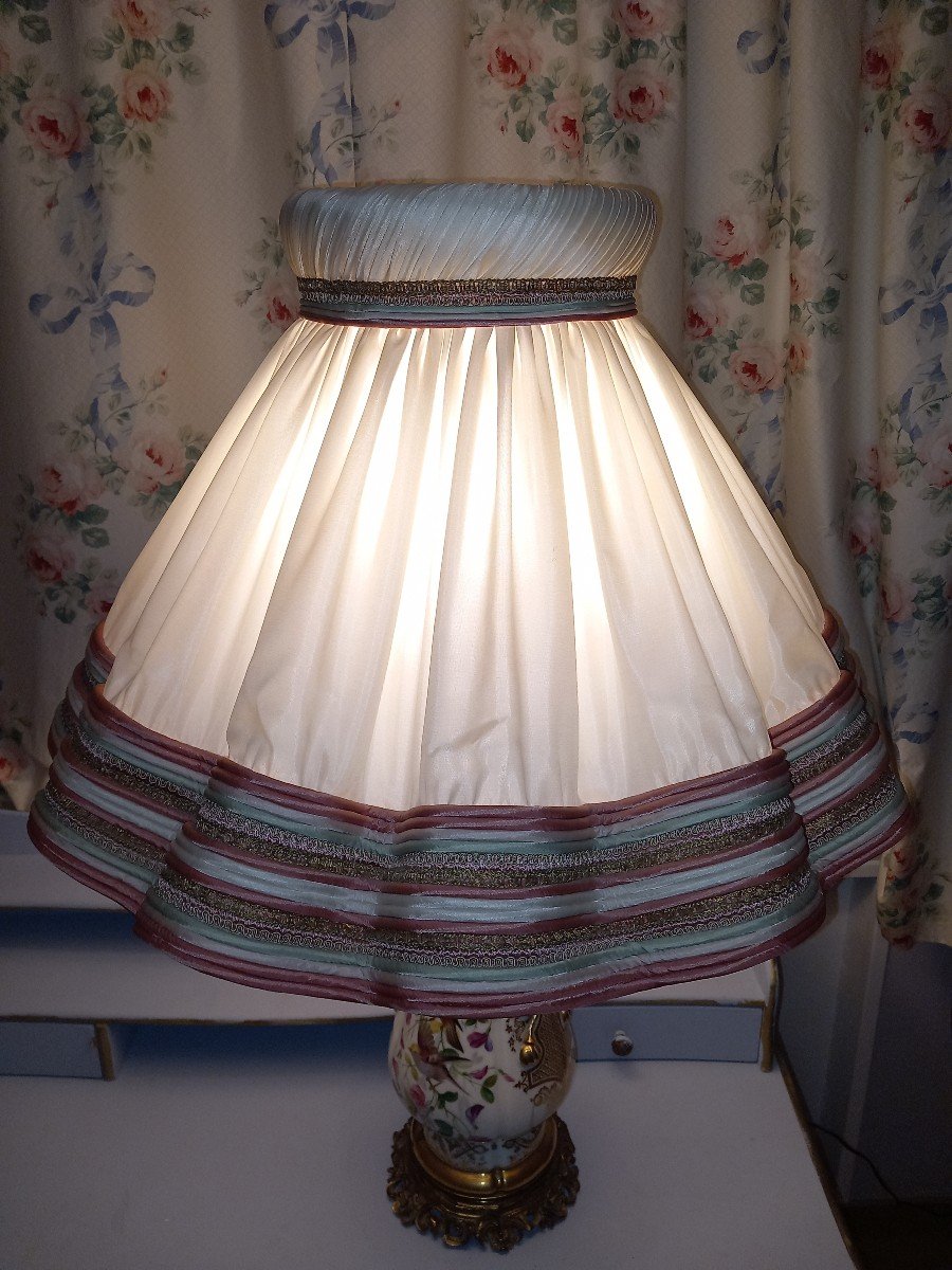 Paris Porcelain Lamp-photo-1