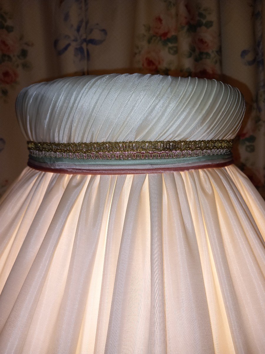 Paris Porcelain Lamp-photo-3