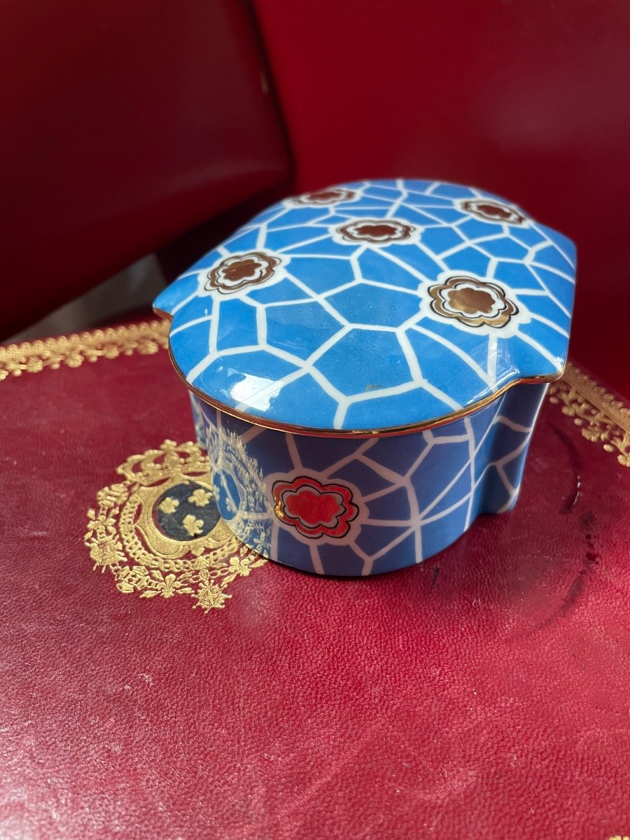 Art Deco Porcelain Jewelry Box-photo-3