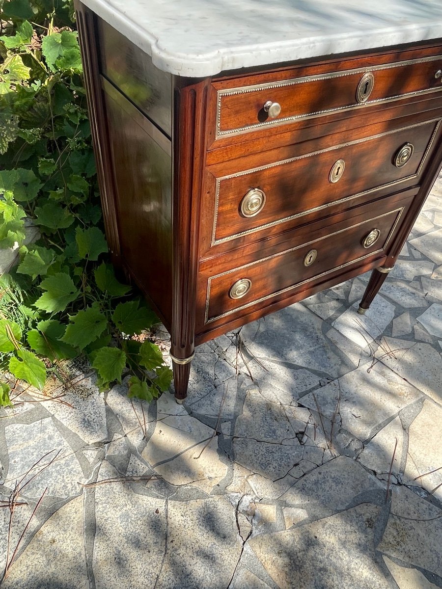 Small 18th Century Louis XVI Commode-photo-2