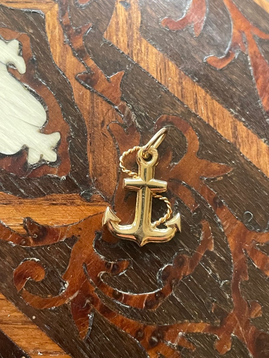 Gold Boat Anchor Pendant -photo-3