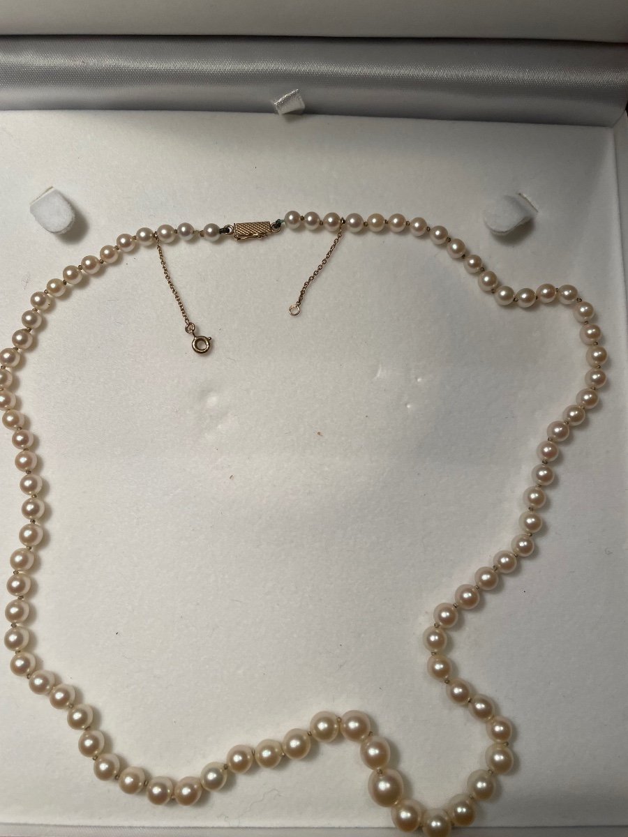 Cultured Pearl And Gold Necklace -photo-2