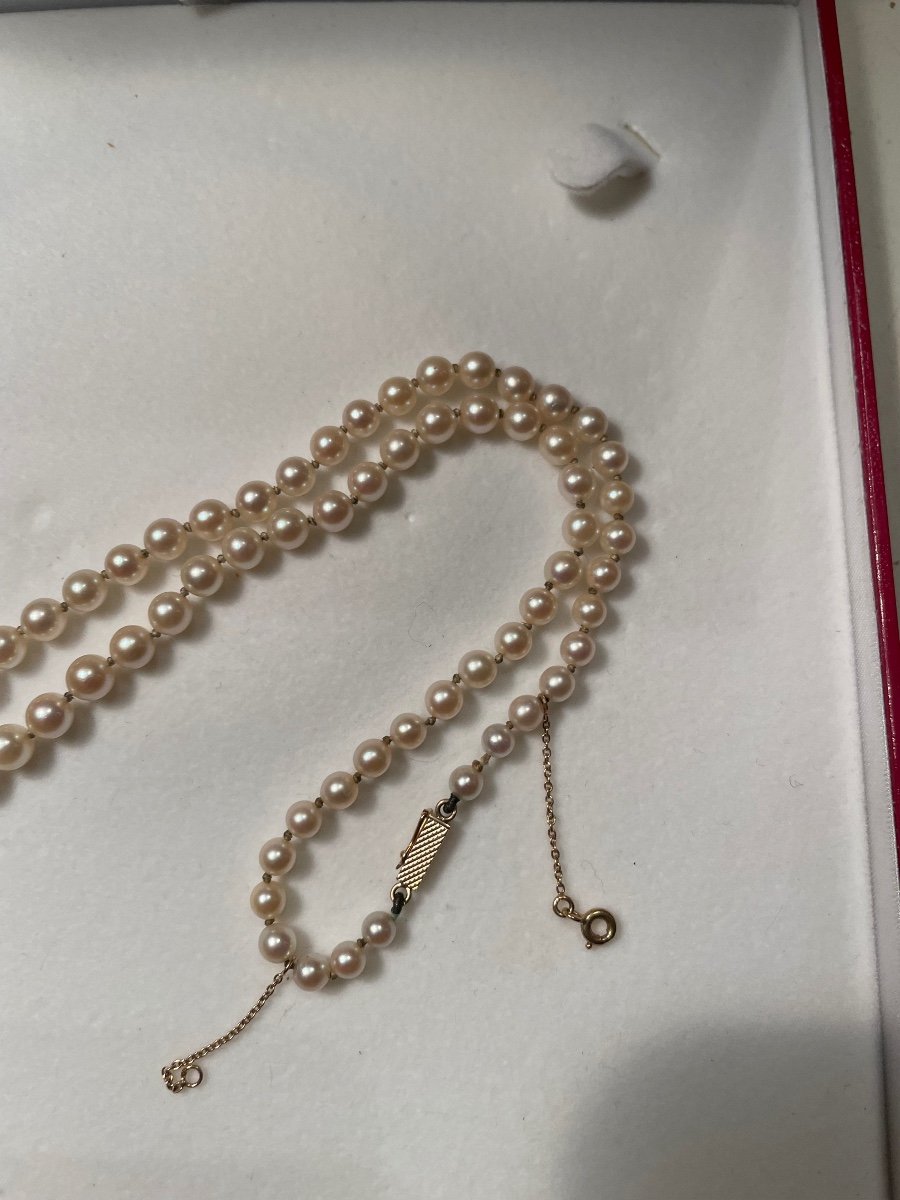 Cultured Pearl And Gold Necklace -photo-6