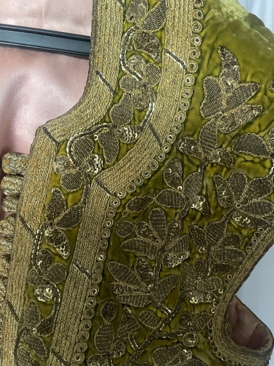 Gold Embroidered Oriental Bolero Vest -photo-3