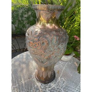 Asian Dragon Vase