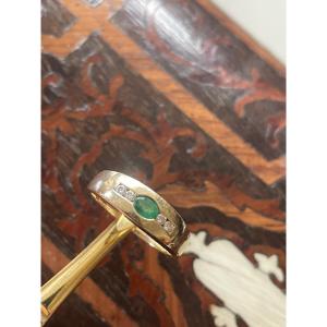 Emerald And Brilliant Gold Ring 