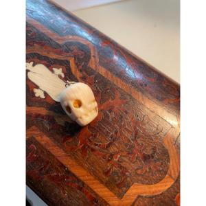 Small Skull Pendant Bone And Gold 
