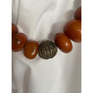 Ethnic Necklace In Amber And Metal