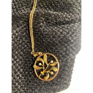 Gold Mistletoe Ball Pendant With Chain 