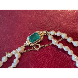 Pearl Necklace With Gold And Emerald Closure 