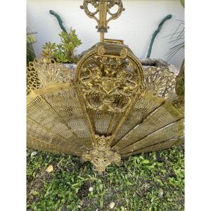 Fan-shaped Fireplace Screen 