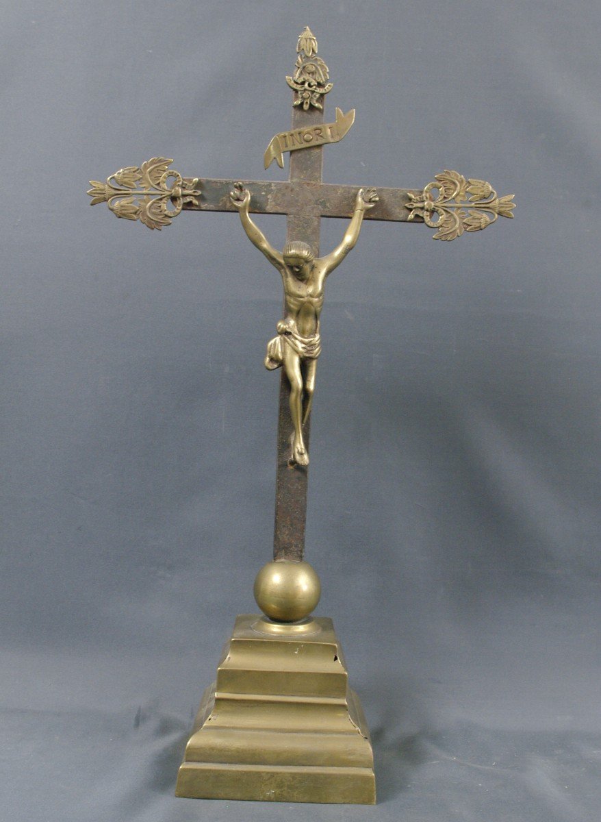 Large Crucifix 17th Bronze And Iron