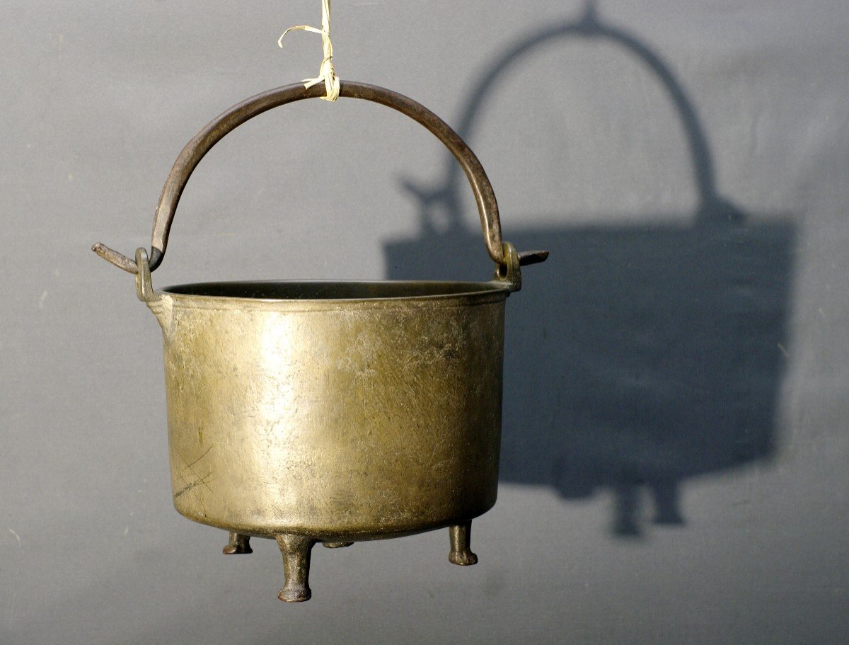 17th Century Bronze Cauldron Pot-photo-2