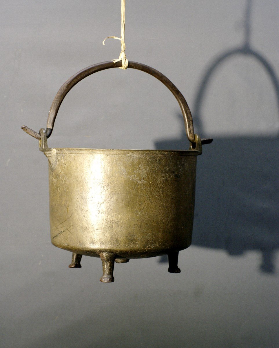 17th Century Bronze Cauldron Pot-photo-3