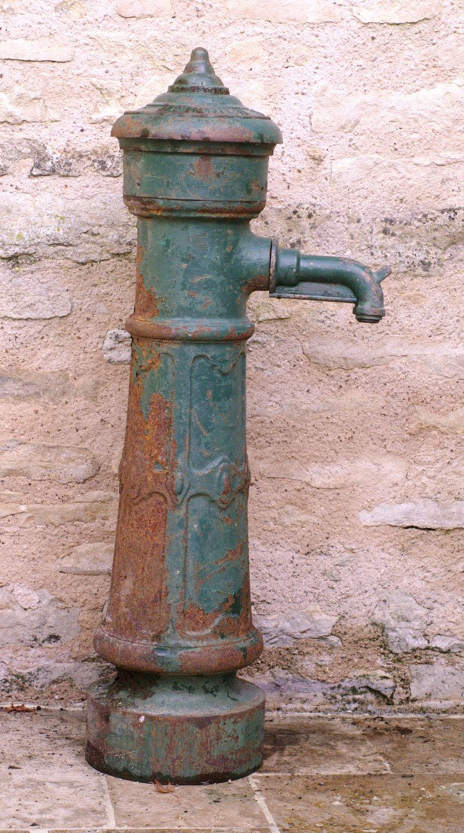 Public Fountain 1910 Heinrich In Molsheim Bas-rhin 67-photo-2