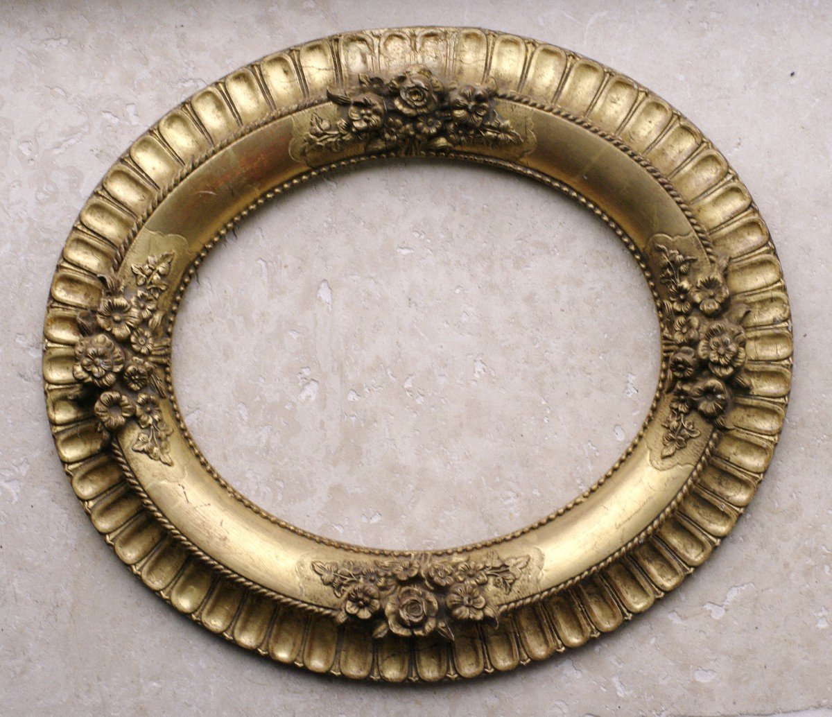 19th Century Wood Stucco And Gold Leaf Frame