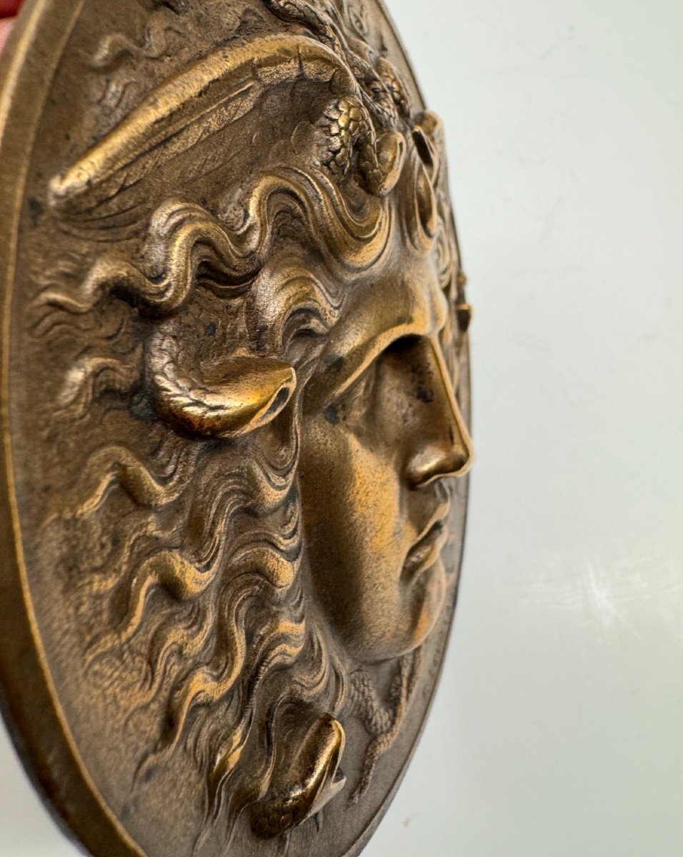 Ferdinand Levillain Bronze Relief Cameo “jellyfish” -photo-1