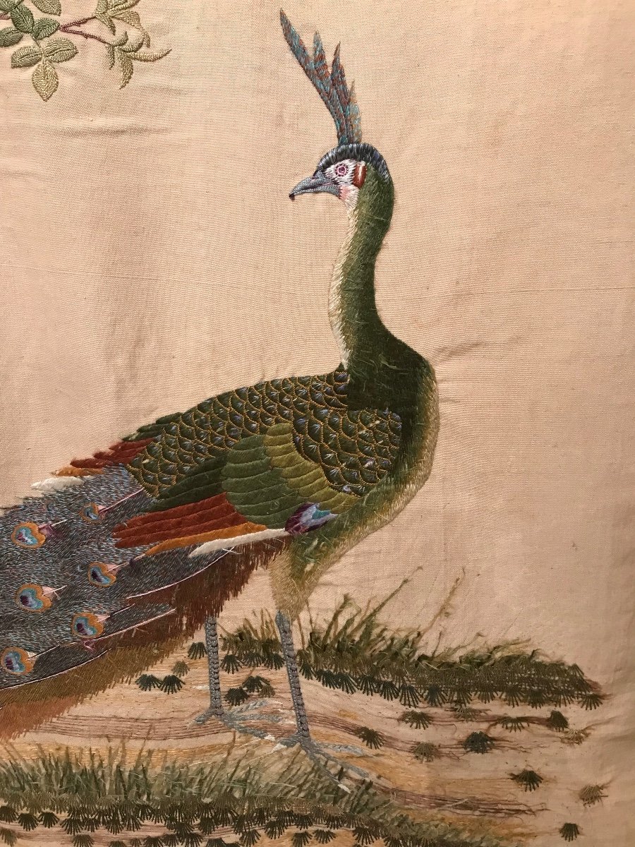 Embroidered Silk Hanging With Peacock Decoration, Late 19th Century - Early 20th Century.-photo-3