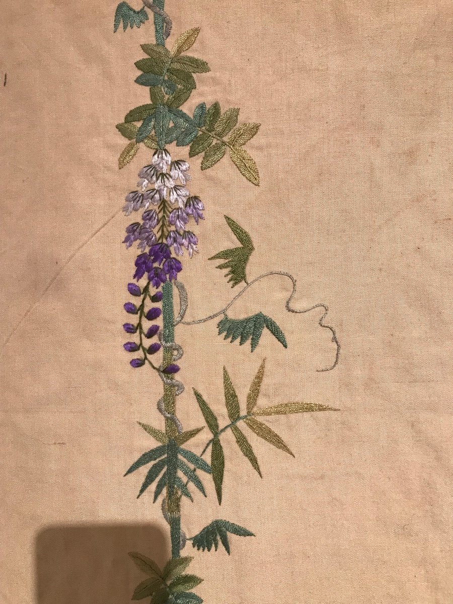 Embroidered Silk Hanging With Peacock Decoration, Late 19th Century - Early 20th Century.-photo-7