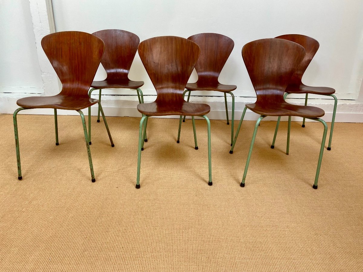 Suite de 6 chaises modèle 3204 par Arne Jacobsen pour Fritz Hansen, Danemark vers 1960.-photo-2