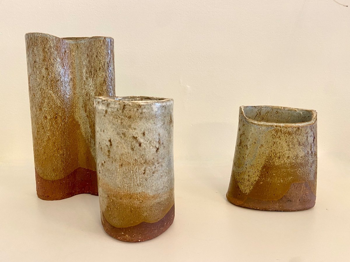 Ensemble de 3 vases en terre cuite émaillée.