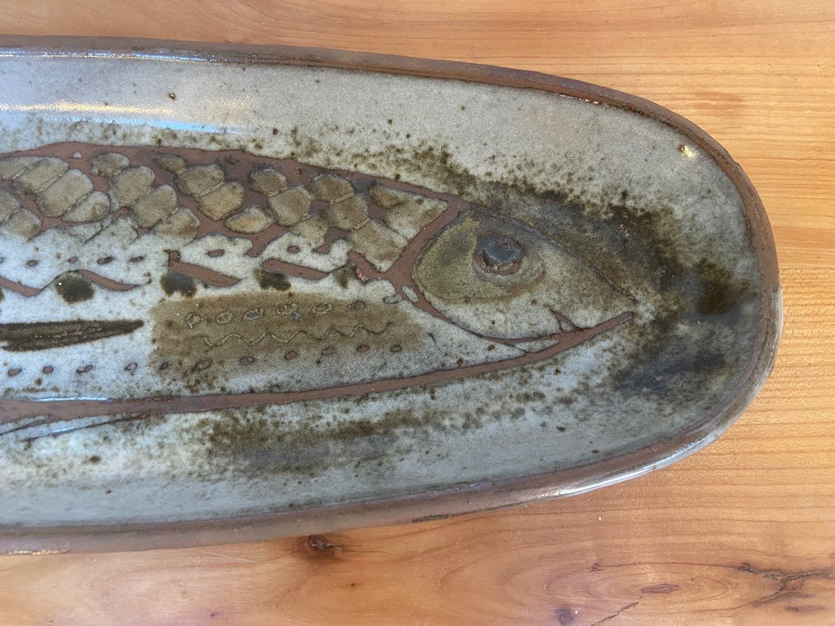 Fish Dish In Enamelled Terracotta.-photo-4