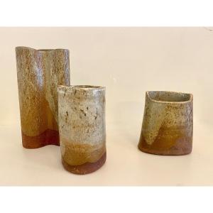 Ensemble de 3 vases en terre cuite émaillée.