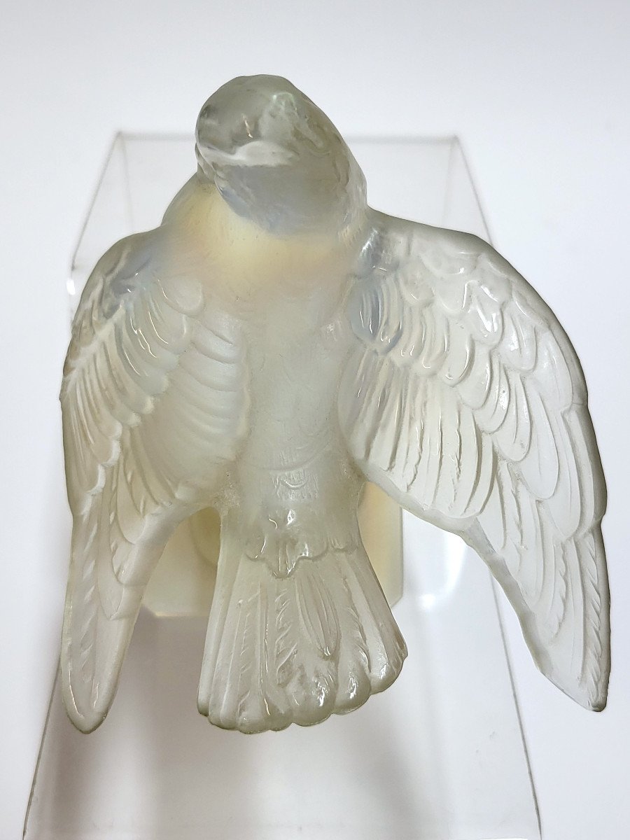 Verlys, Bird (pigeon) In Opalescent Glass.-photo-1